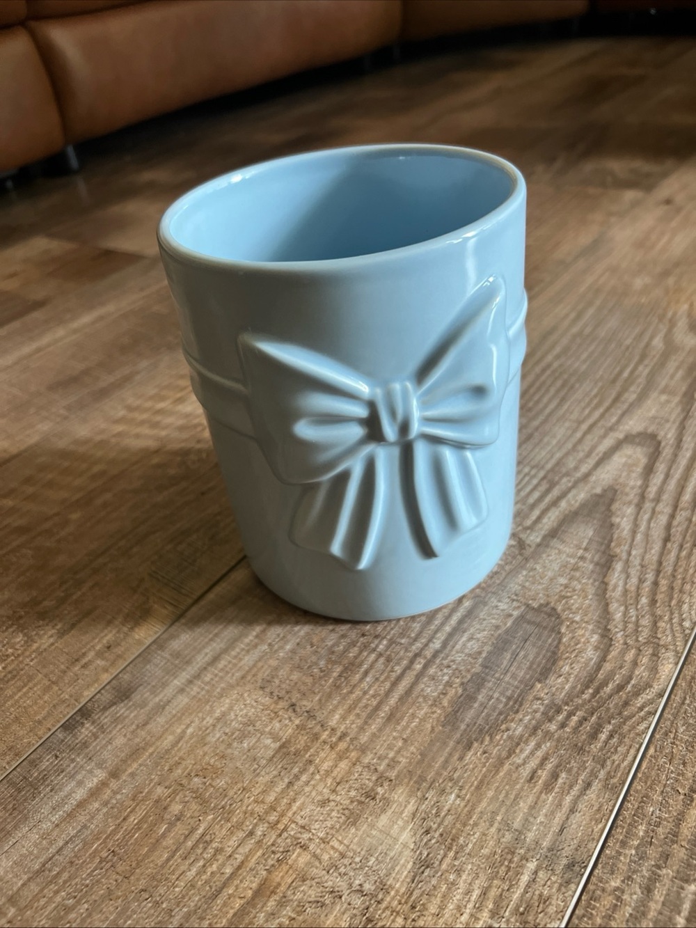 Hobby Lobby Light Blue Ceramic Utensil Crock with Bow Accent and z4 qt